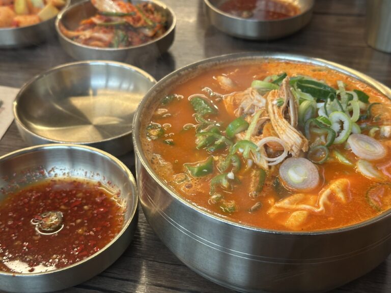 Hidden Gems in Korean Restaurants Hongdae – 2025 Local Guide