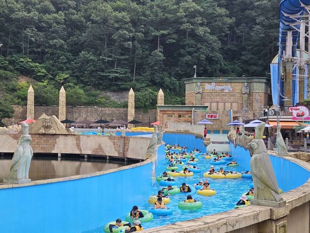 super extreme river scenery